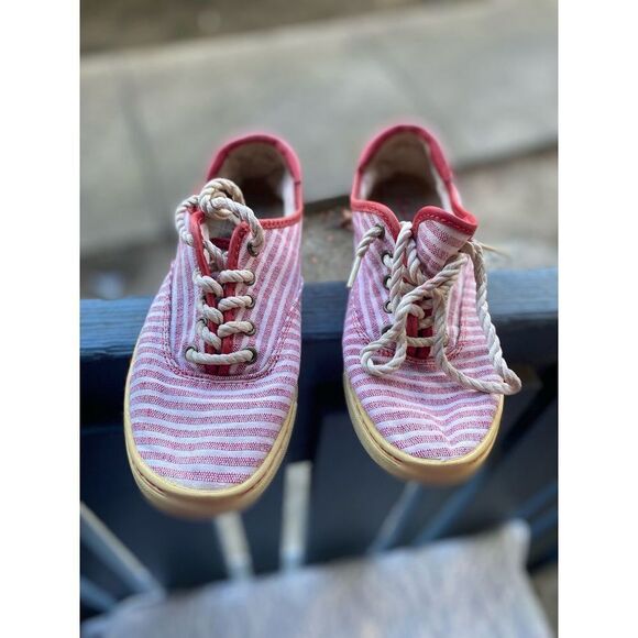 UGG® Women’s Eyan II Canvas Red Stripes Nautical Low Top Casual Shoes Sz 7 - Picture 6 of 10
